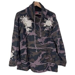 Johnny Was Embroidered Camo Sweatshirt‎ Womens Size M